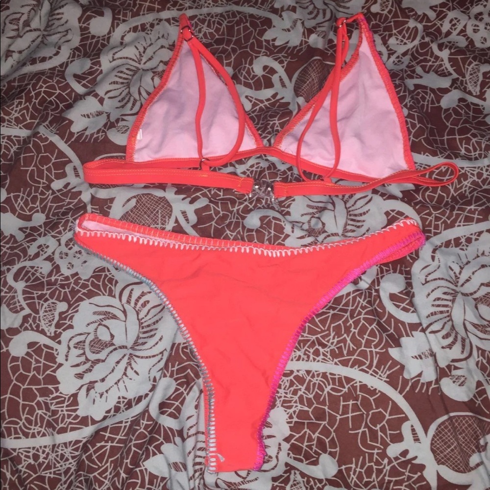 Bikini Set - Picture 2 of 4
